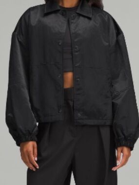 lululemon athletica Cropped Coaches Jacket in Black